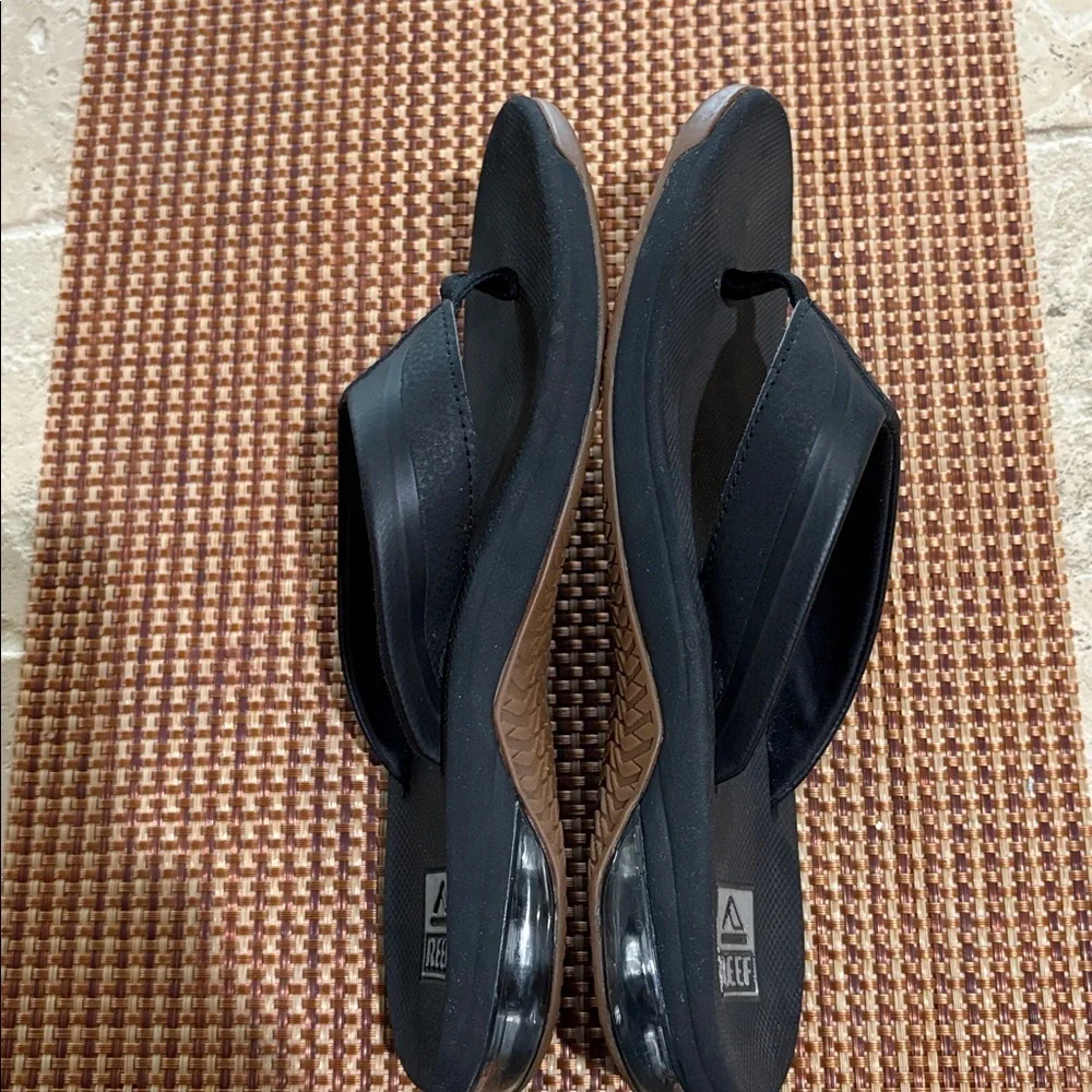 Reef Classic Black Sandals-Size 9